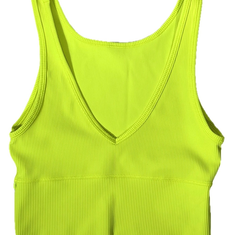 Lululemon Power Pivot Tank Rib Tight Fit Cropped Length Size 4